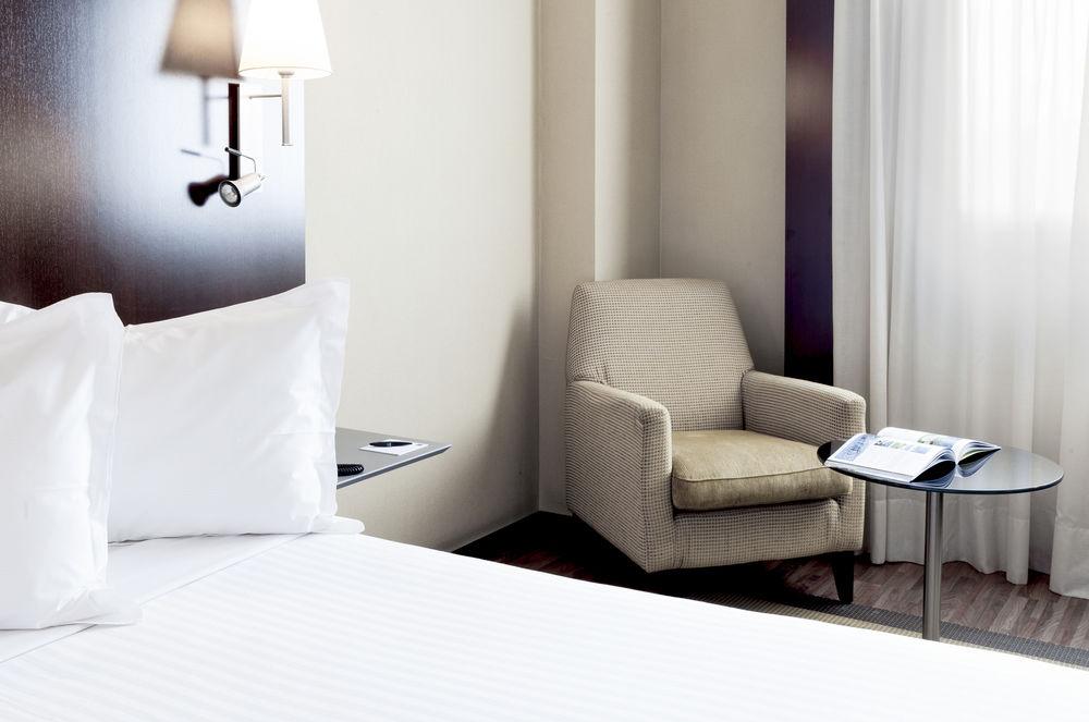 Ac Hotel Oviedo Forum By Marriott Εξωτερικό φωτογραφία
