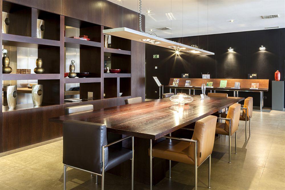 Ac Hotel Oviedo Forum By Marriott Εξωτερικό φωτογραφία