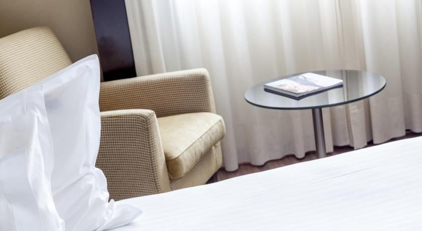 Ac Hotel Oviedo Forum By Marriott Εξωτερικό φωτογραφία