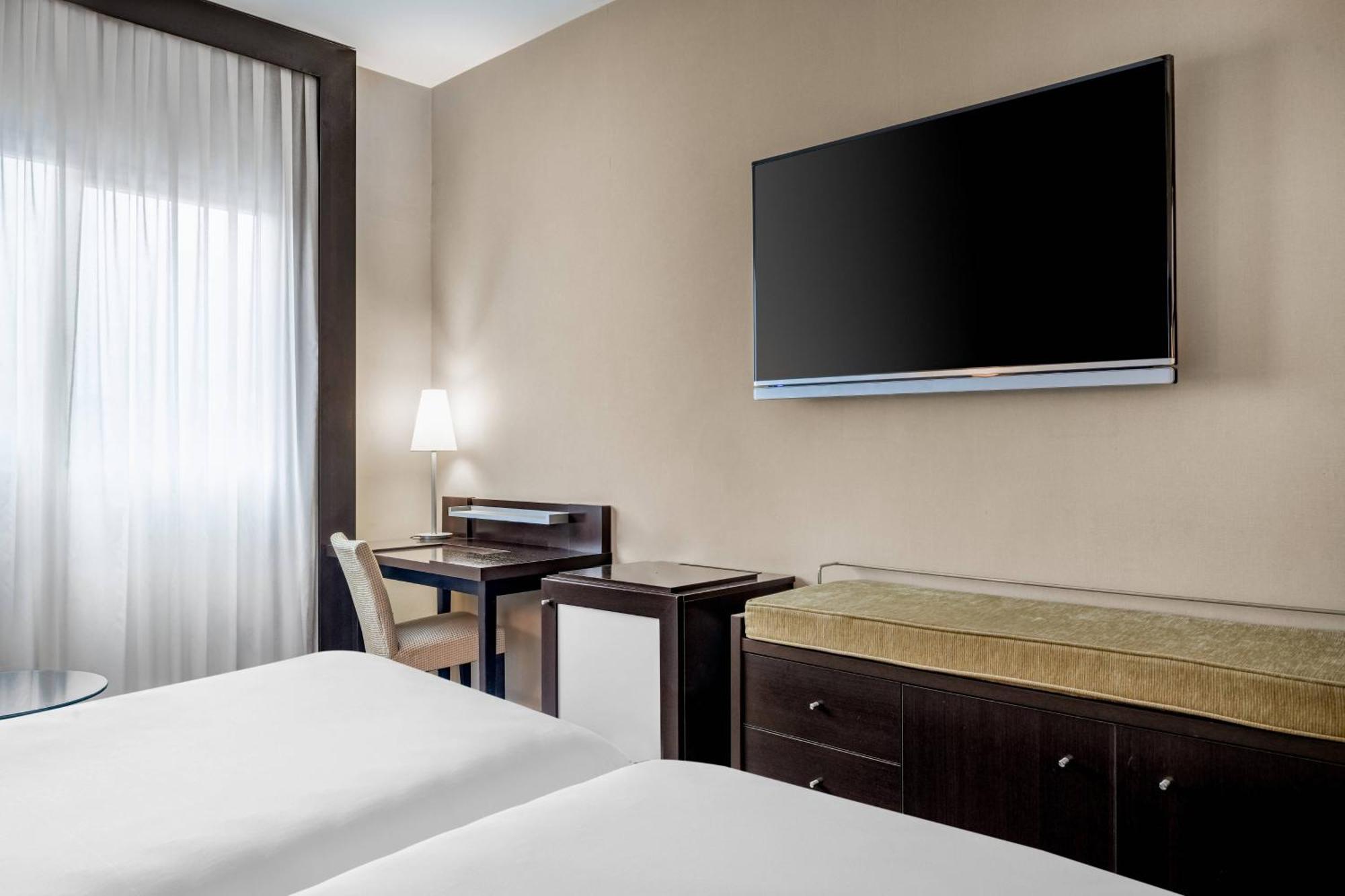 Ac Hotel Oviedo Forum By Marriott Εξωτερικό φωτογραφία