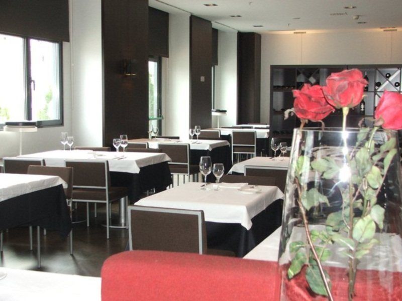Ac Hotel Oviedo Forum By Marriott Εξωτερικό φωτογραφία